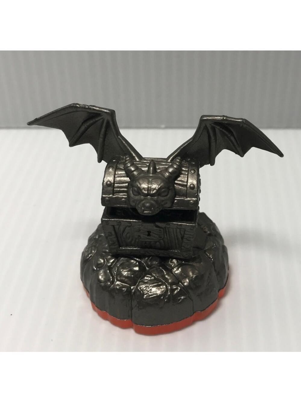 2011 Activision Skylanders Giants Platinum Treasure Chest